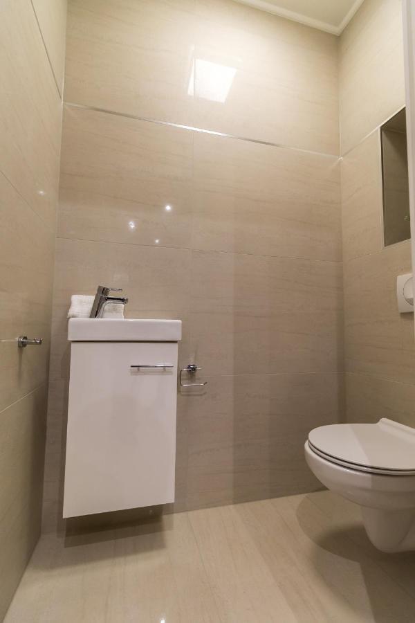 Thermal Lux Weninger Apartman キシュクンハラシュ エクステリア 写真