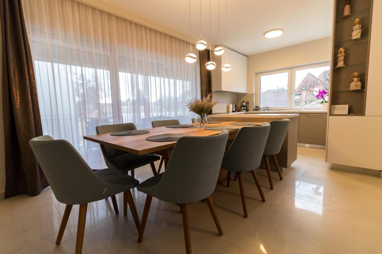 Thermal Lux Weninger Apartman キシュクンハラシュ エクステリア 写真